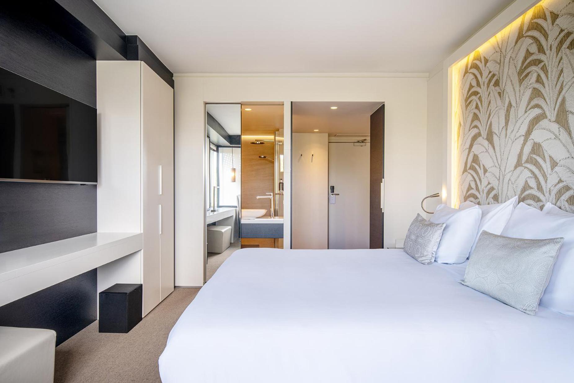 The Hotel 4*